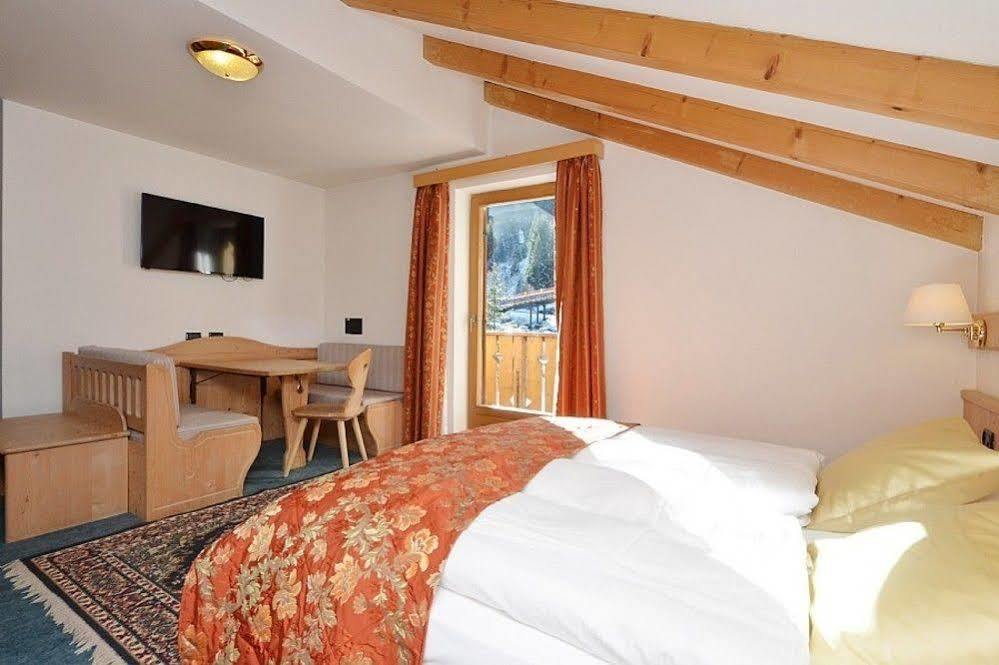 Hotel Malga Passerella 모에나 외부 사진